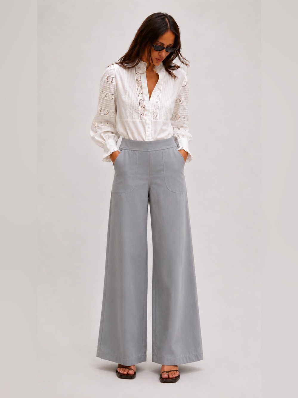 Wide Leg High-Rise Pants in Light Gray size M